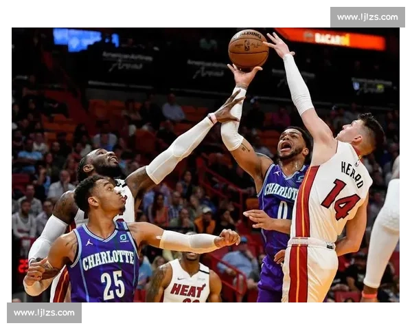 湖人对决热火焦点之战全程直播解析明星对抗看点前瞻赛场策略深度