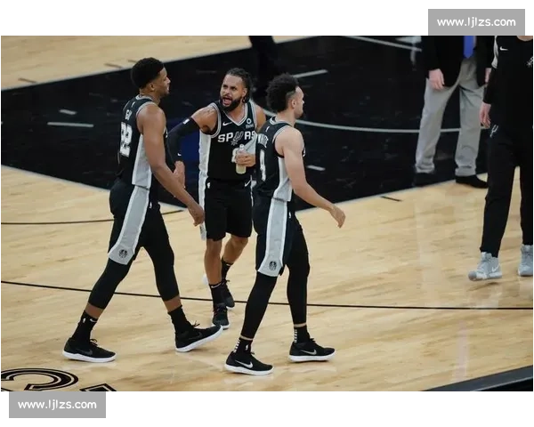 爵士强攻马刺防线西部较量见证年轻力量对决谁能主宰节奏与未来走向